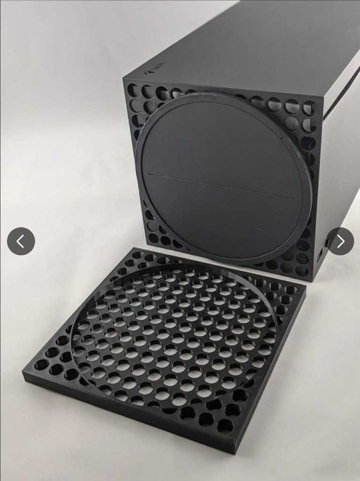 Osłona dolna na Xbox Series X