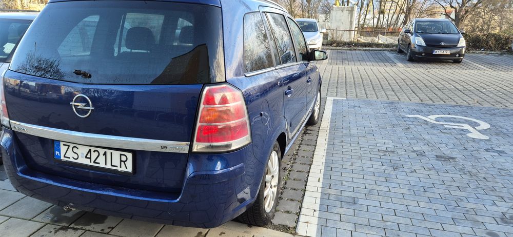 Zafira B 1.9 2005 rok