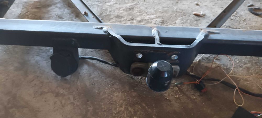 Engate de reboque para autocaravana