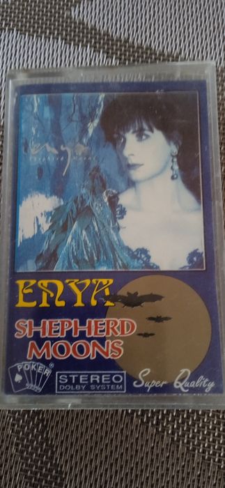 Kaseta MC-Enya -Sheperd moons