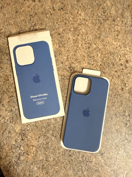 Оригінальний чохол на iPhone 13 Pro Max