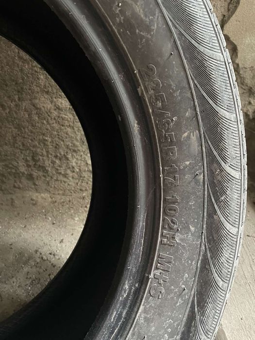 Продам резина  летняя  SUV  KUMHO   SOLUS  KL21 225/65 17  без проблем