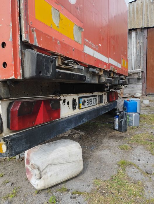 Напівпричіп SCHMITZ SCS 24