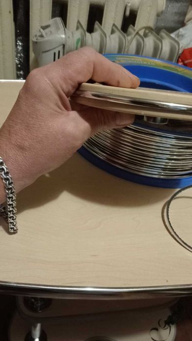 лента клейкая кромка серебро .