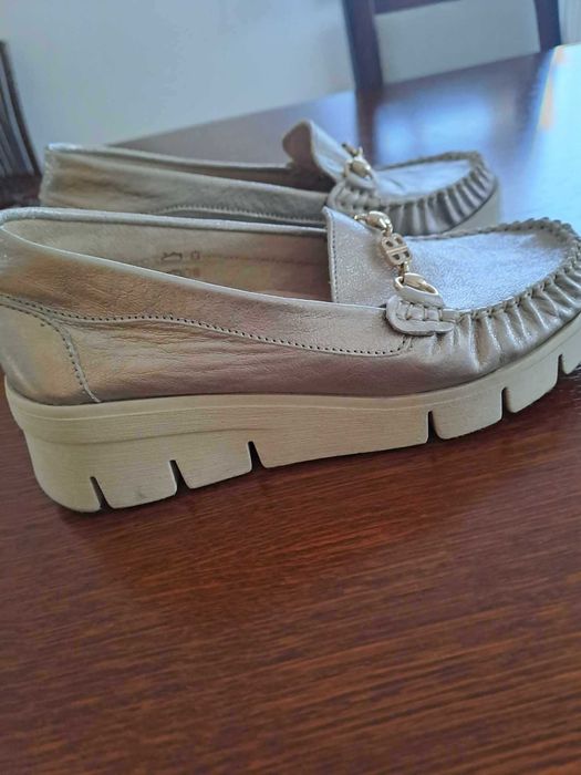 Okazja okazja naturalna skóra rozm.38