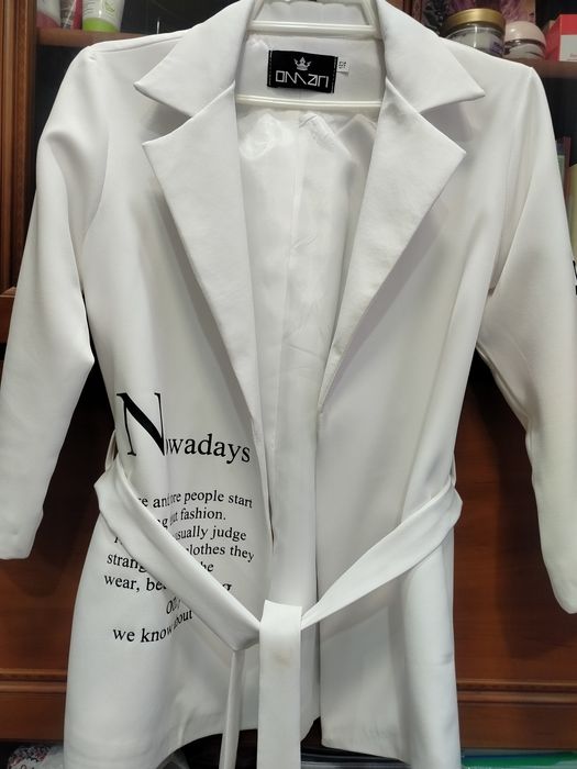 Піджак на дівчинку