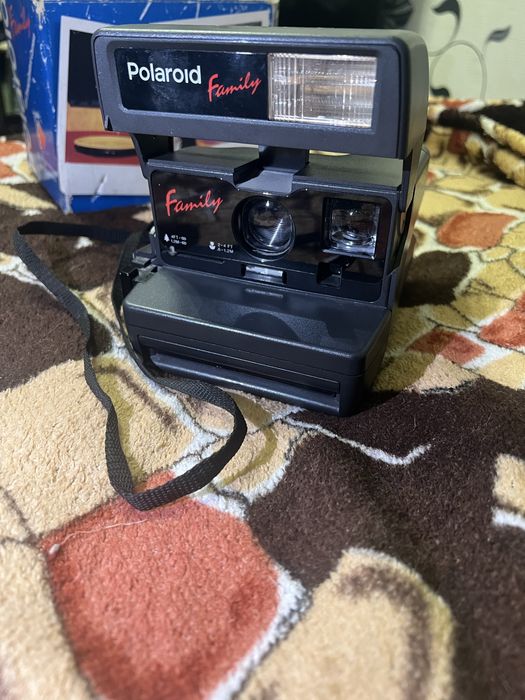 Polaroid 636 Closeup Instant Camera