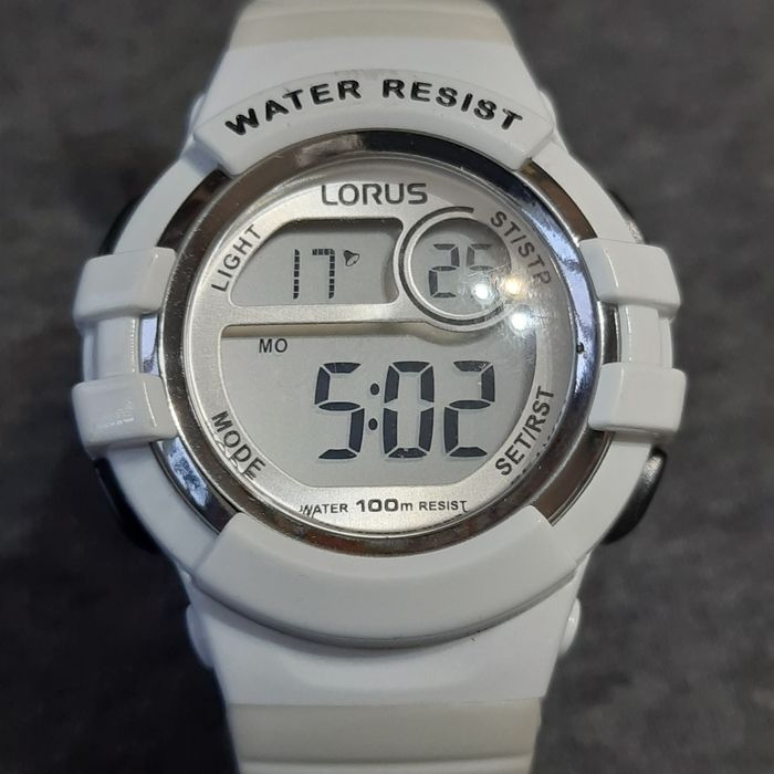 Часы женские LORUS!