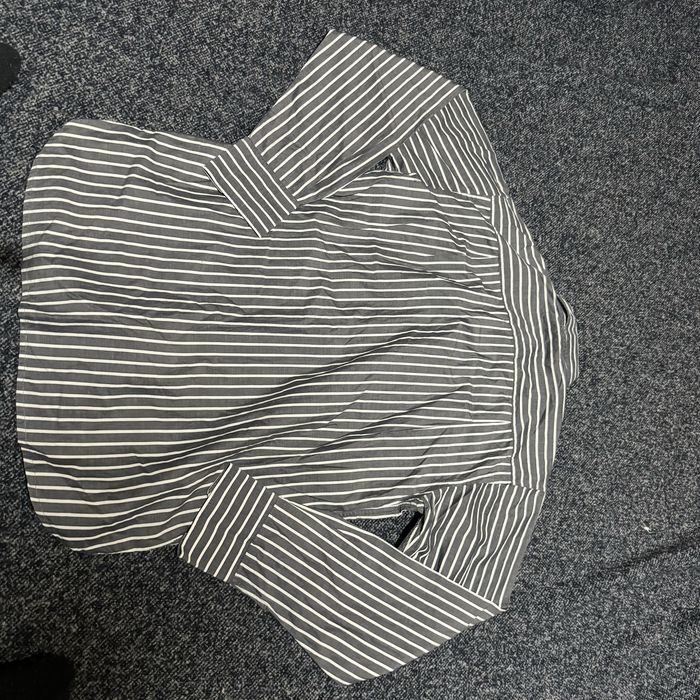 Рубашка на подростка фирмы Tommy Hilfiger размер М