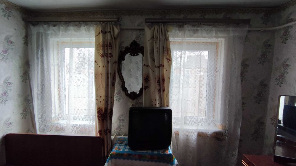 Будинок з приватизованим участком