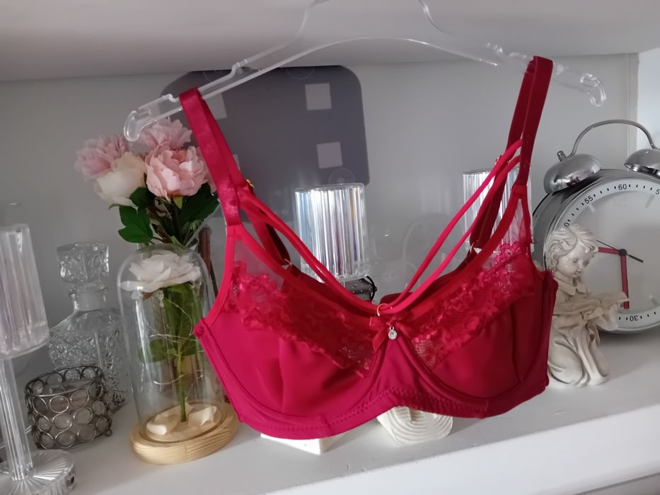 Piękny biustonosz damski 80D