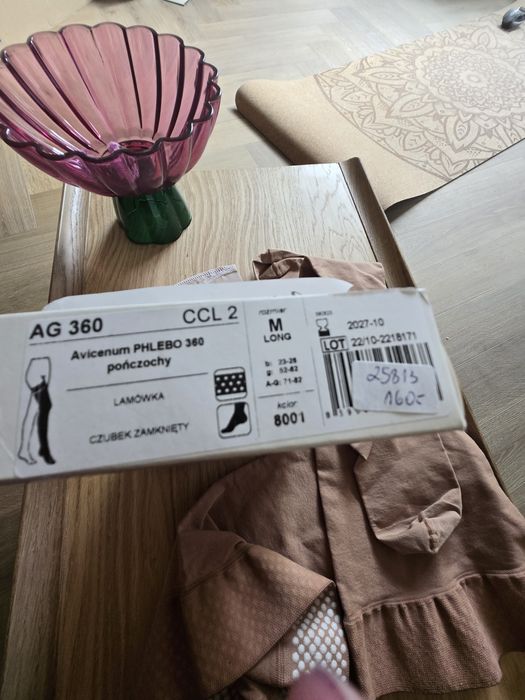 Pończochy uciskowe, samonośne. Avicenum.