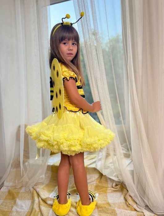 Бджілка,сорока,муха,метелик,киця,пташкаа