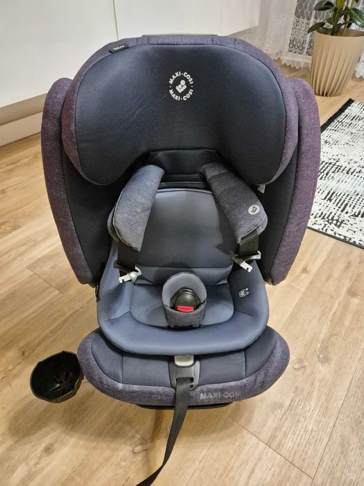 Fotelik samochodowy Titan Pro