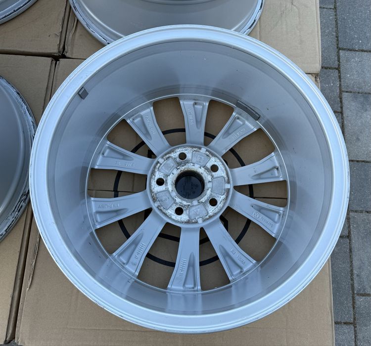 Oryginał Felgi Volkswagen 17" 5x112 Tiguan Passat T-roc Arteon czujnik