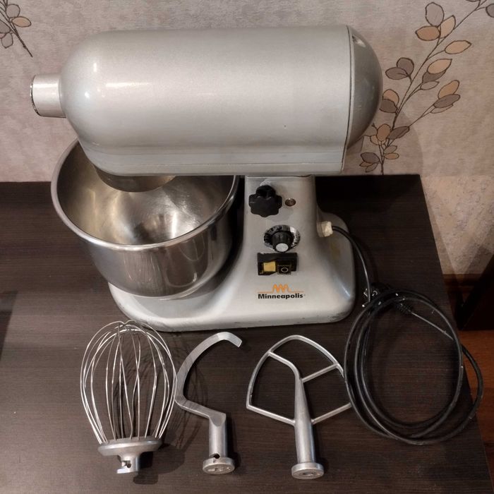 Миксер планетарный профессиональный Sirman Plutone, тестомес, тістоміс