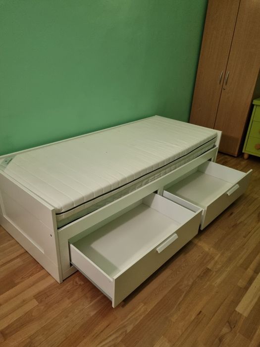 Łóżka Ikea Brimnes