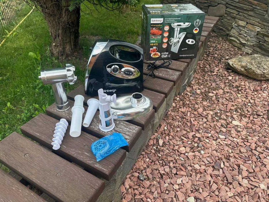 Мясорубка Германия с соковыжималкой 3800W. М'ясорубка Электромясорубка