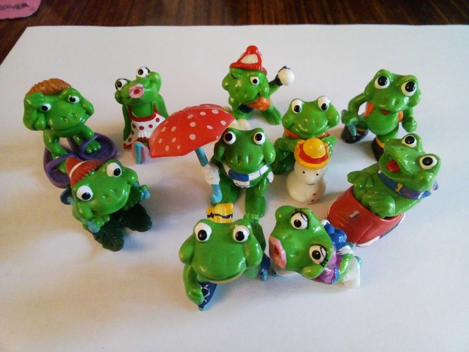 Лягушки киндер серия, 10шт. Леди баг и суперкот