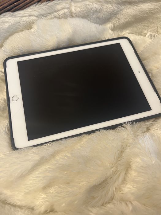 Ipad 6 geracao 9,7 cinza 32 GB