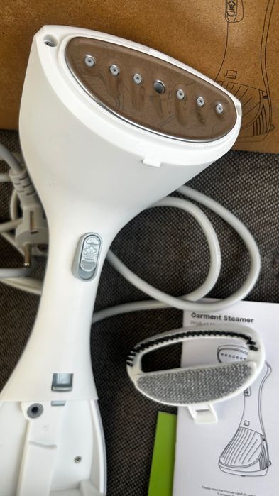 Garment Steamer Відпарювач для одягу Garment Steamer, парова праска