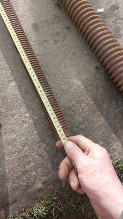 Продаються  різьби для преса