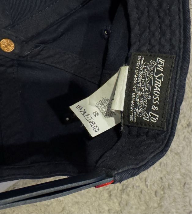 Czapka z daszkiem levi’s