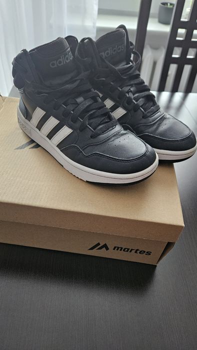 Buty młodzieżowe adidas