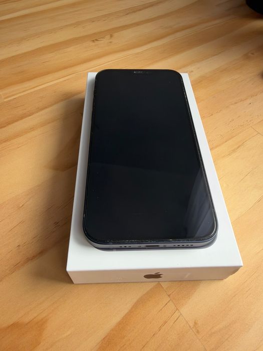 Smartphone iPhone 12 Black | 64GB | 96% Baterii | idealny