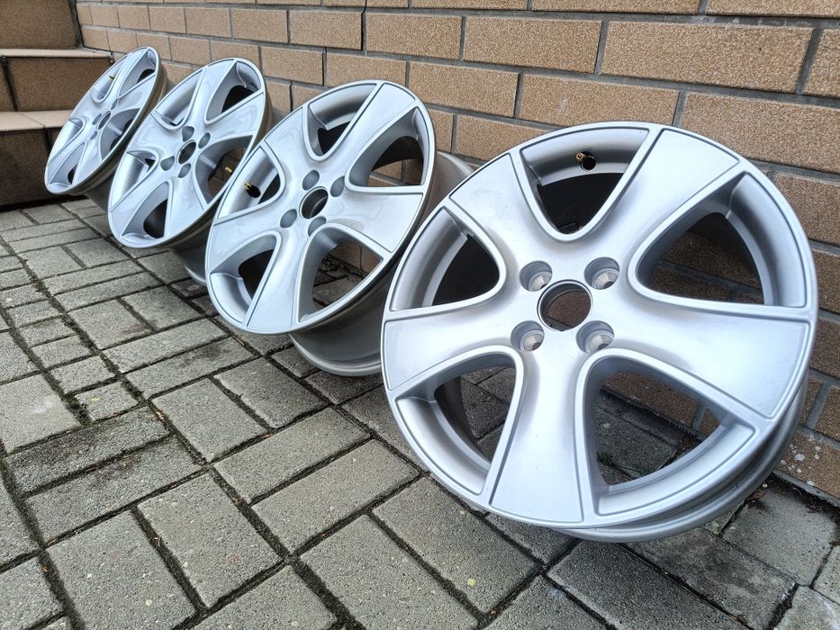 Felgi Aluminiowe 16 Cali 4x100 6.5Jx16 ET44 Renault Clio IV Duster OE