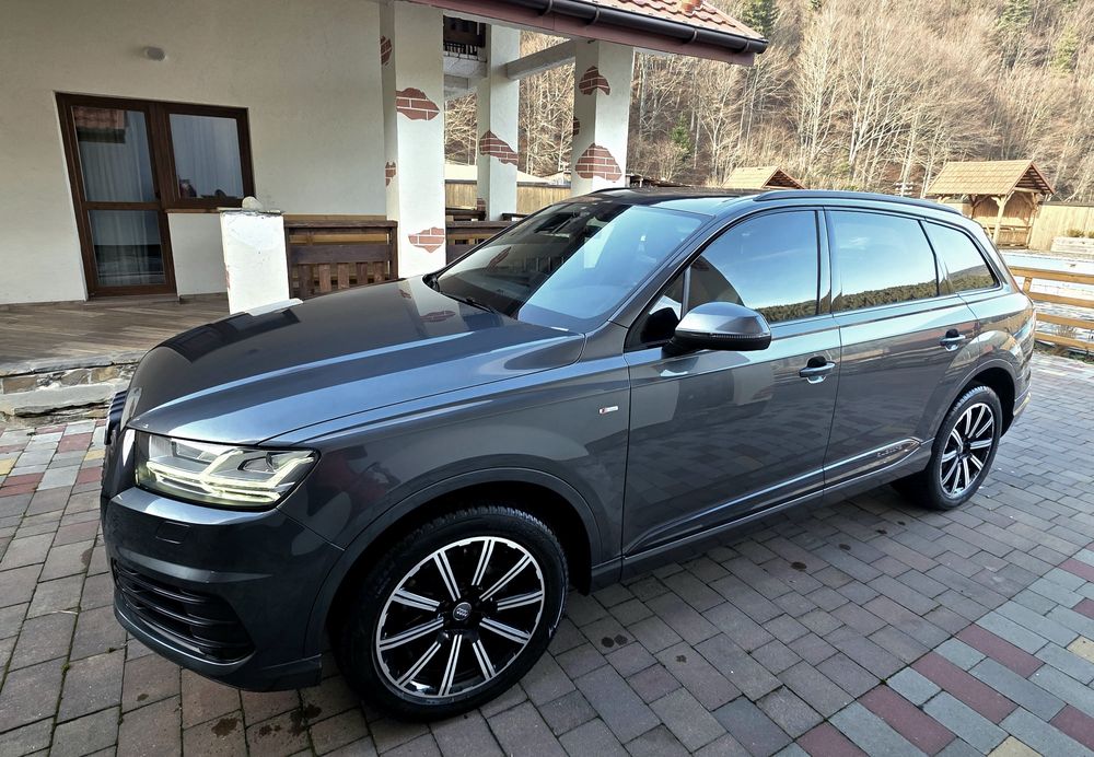 Audi Q7 S-line офіційна