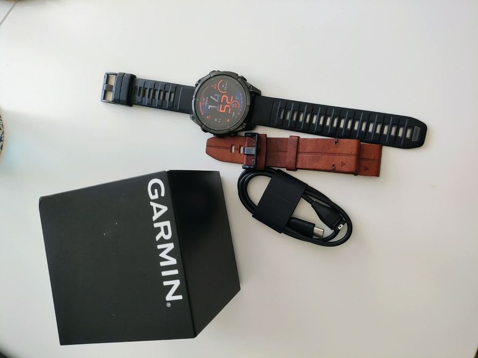 Zegarek Garmin Fenix 8 amoled sapphire carbon  47mm jak nowy
