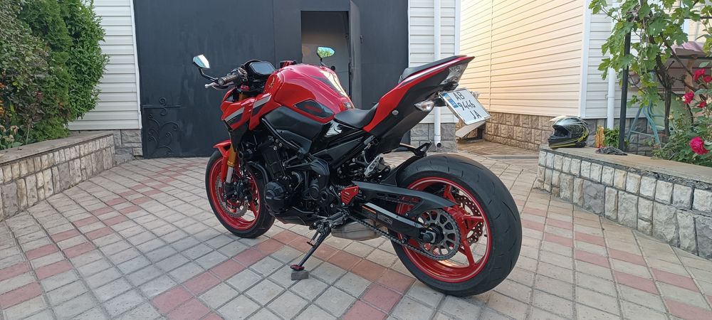 Kawasaki Z 900 2022