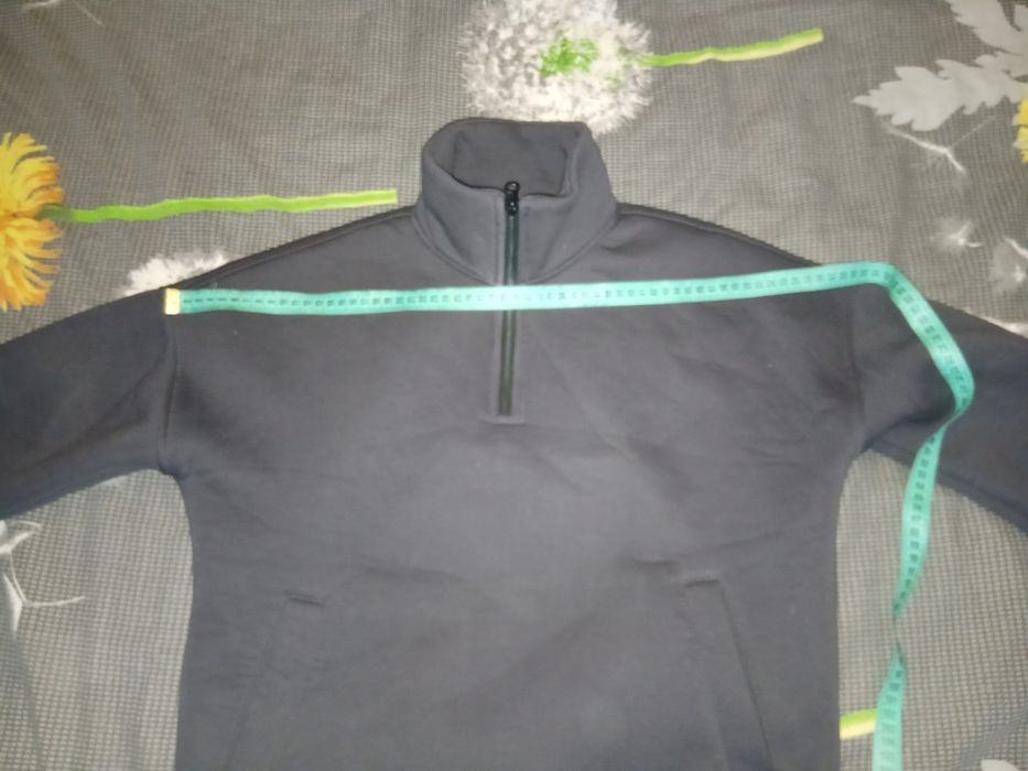 Продам теплу флісову кофтину.