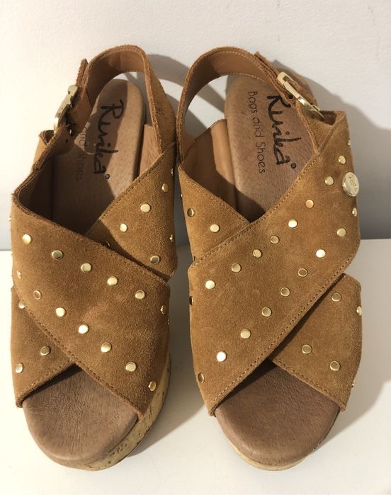 Sandálias Ruika - muito leves e bonitas