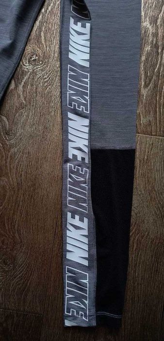 Жіночі спортивні лосини штани шорти Nike розмір S