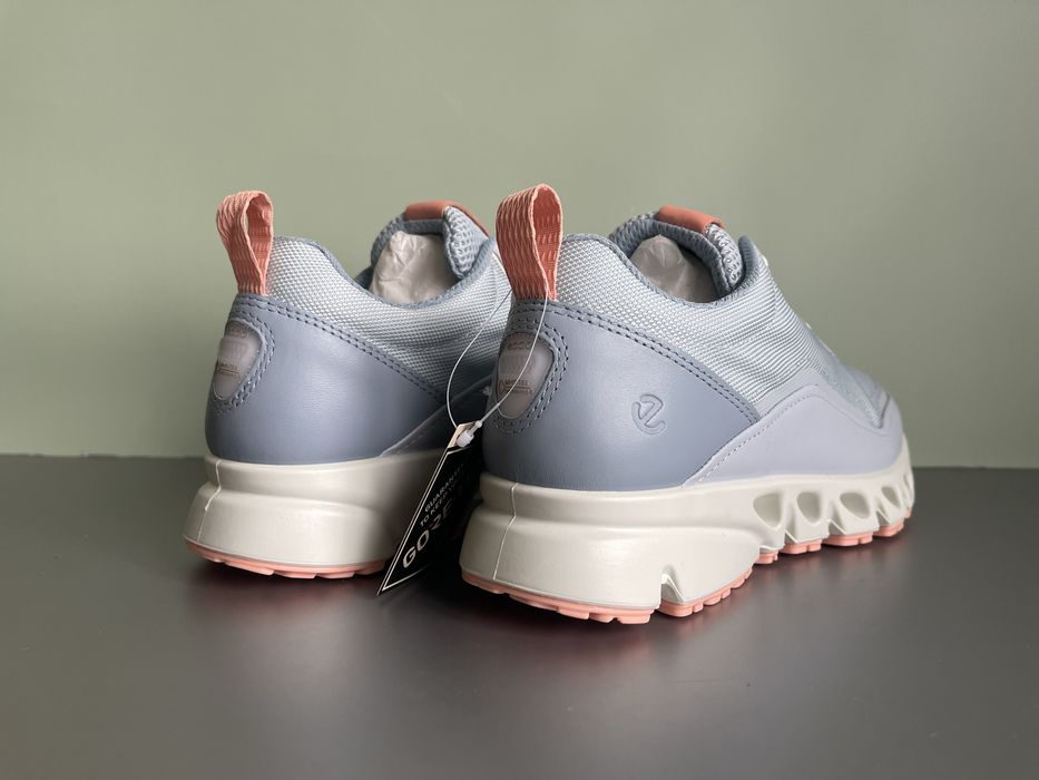 Кросівки Ecco Multi-Vent Gore-tex 39 р