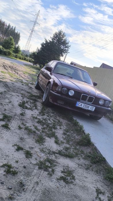 BMW E32 730i 3.0