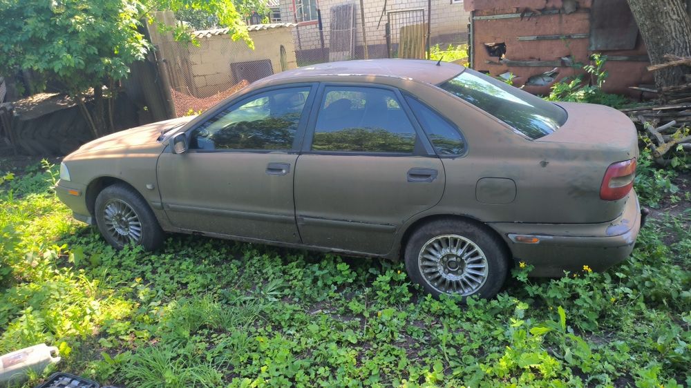 Продам запчастини Volvo s 40 1.9 дизель все  в наявності