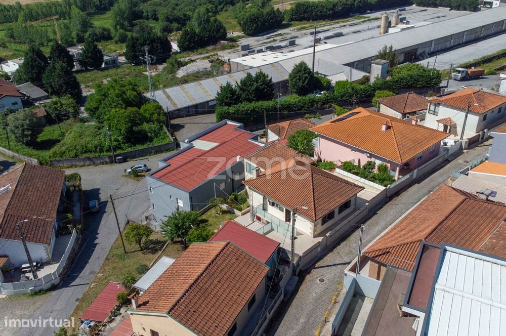 Moradia Individual em Nogueira, Braga | Ideal Habitação / investime...