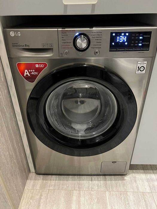 Máquina Lavar Roupa LG 8kg (como nova)