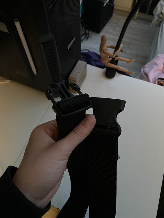 Nowy pasek z klamrą