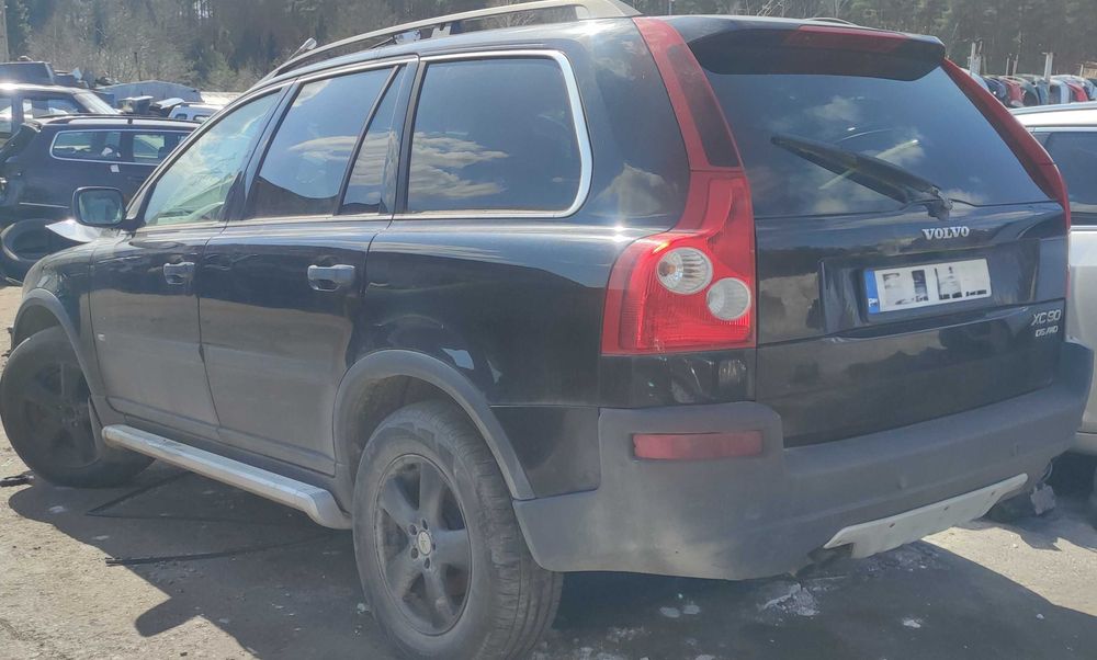 Całe na części Volvo XC90 silnik skrzynia zderzak drzwi