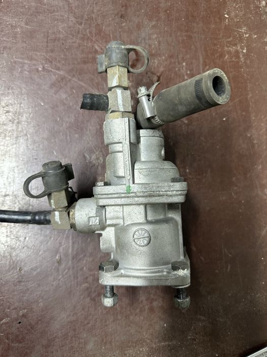 Главный тормозной кран Mercedes Vario 4613152587 WABCO