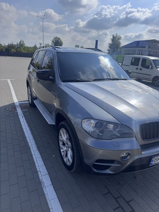 Продам BMW  X5 2013