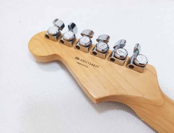 Fender American Deluxe Stratocaster - USA 2011