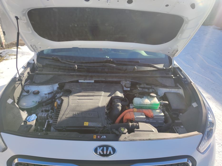 Продам Кia Niro 1.6 Гибрид 19г.в.