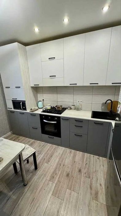 2к квартира 70м2, роздільні кімнати, поверх 8/9, ЖК Баронівський