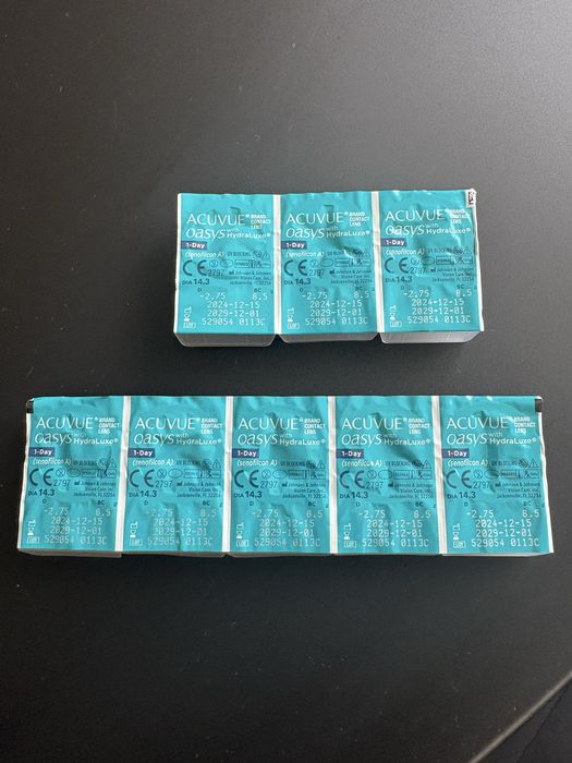Soczewki Acuvue Oasys with HydraLuxe -2.75