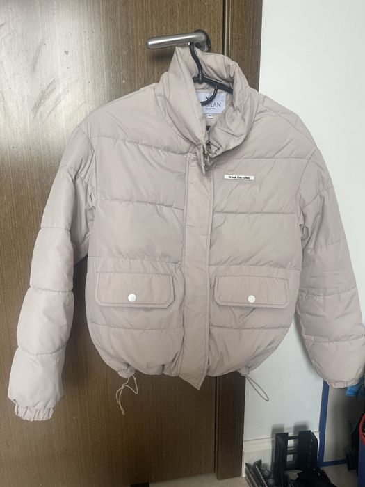 Куртка жіноча  коротка